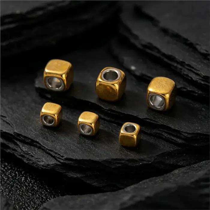 Perles d'espacement carrées en acier inoxydable couleur or pour la création de bijoux DIY et la confection de bracelets et colliers pour femmes occasions spéciales