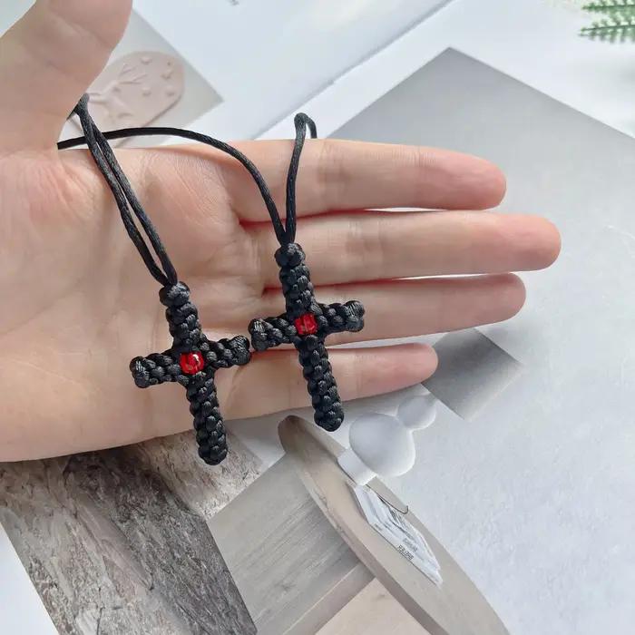 Ensemble de colliers croisés tissés à la main pour homme et femme bijou élégant pour anniversaire et célébrations religieuses
