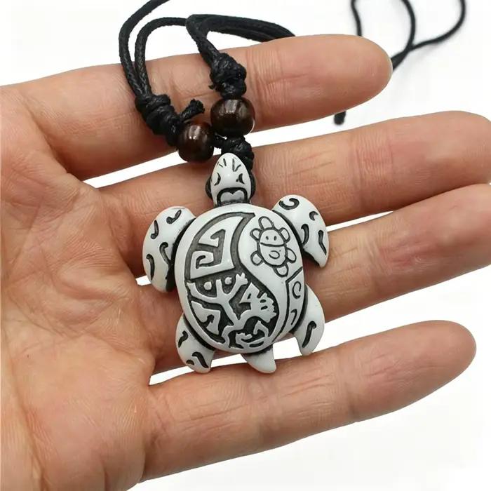 Collier pendentif tortue tribale - Tortue de mer hawaïenne en résine, 2 couleurs, cordon noir réglable, bijoux bohèmes pour surfeurs