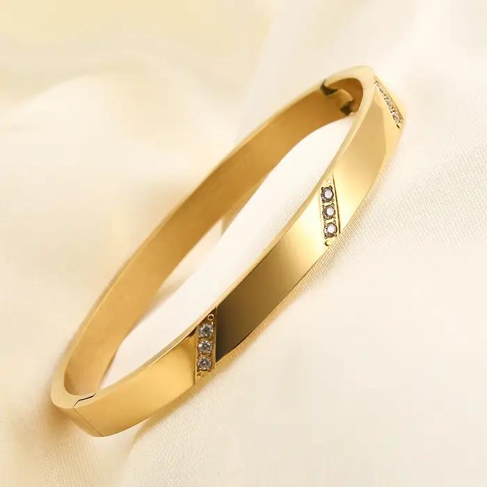 Bracelet en zircon avec trois pierres plaquées en platine pour femmes, bracelet en acier inoxydable, bijou tendance pour les occasions spéciales