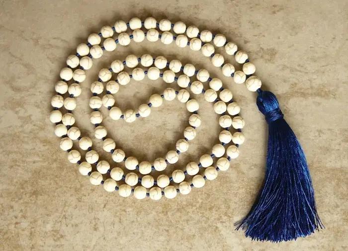Howlite Mala perle collier noué à la main 108 Mala collier de perles colliers de prière Yoga Mala mé