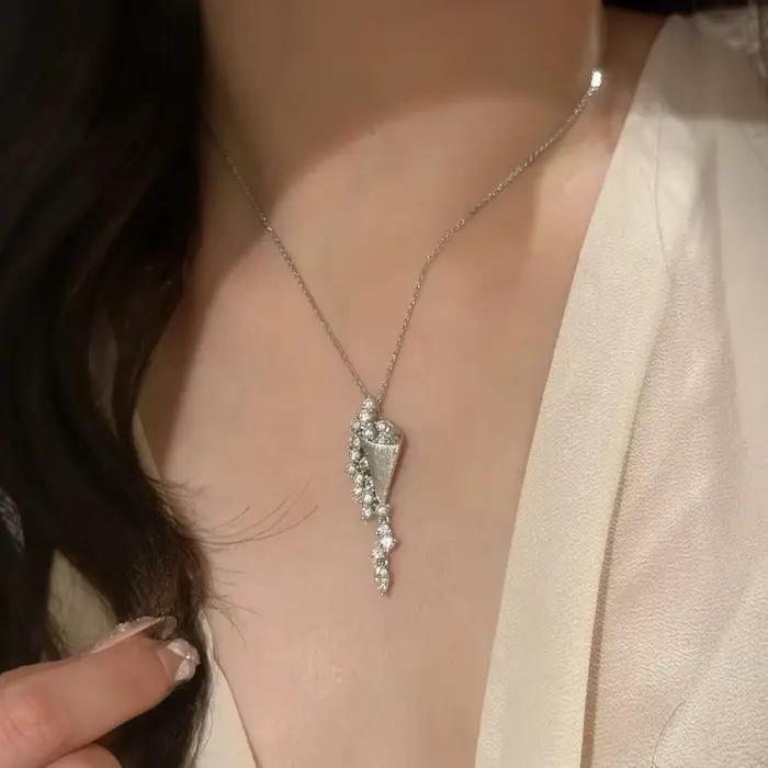 Collier sablier brossé en argent 925 avec incrustations de diamants et cristal pour femme, bijou romantique pour occasions spéciales