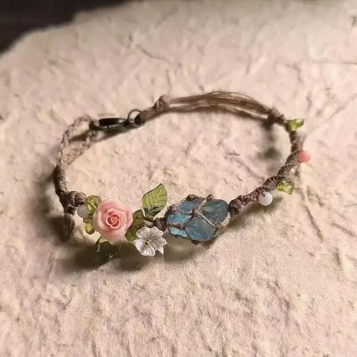 Bracelet de perles en pierre aigue-marine