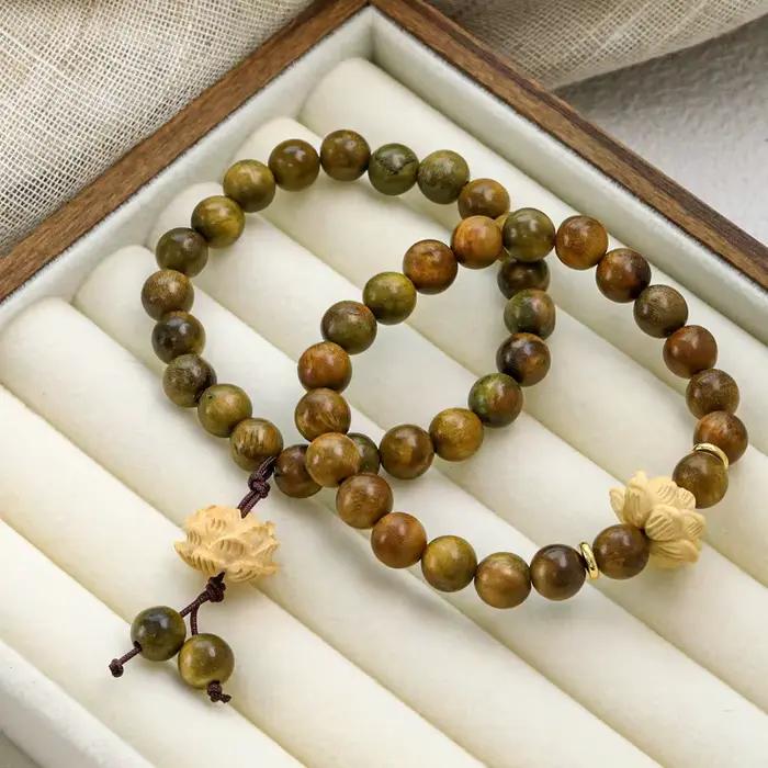 Bracelet Vintage en Bois de Lotus et Perles avec Pendentif Fleur Bijou Traditionnel pour Hommes et Femmes Occasions Religieuses Cérémonies Soirées Elégantes