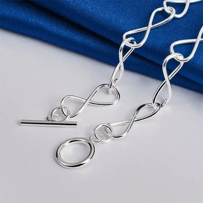 Collier en argent sterling 925 avec un simple symbole d'infini torsadé