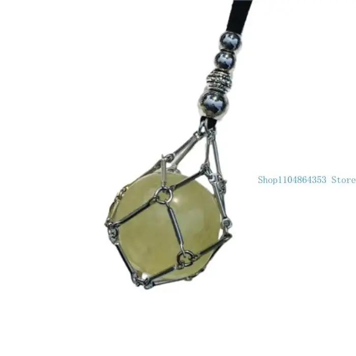 Collier pendentif en maille