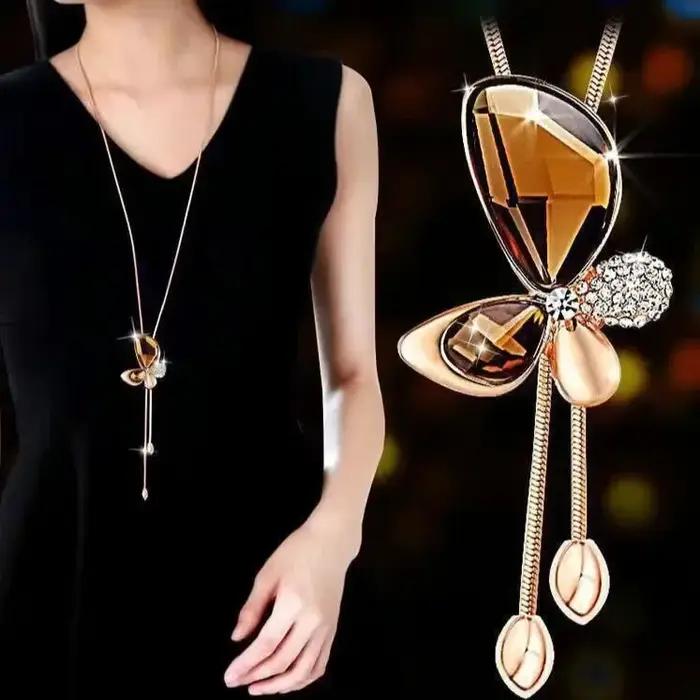 Collier Long avec pendentif papillon en cristal pour femmes