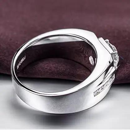 Bagues pour homme en argent 925 avec zircon brillant