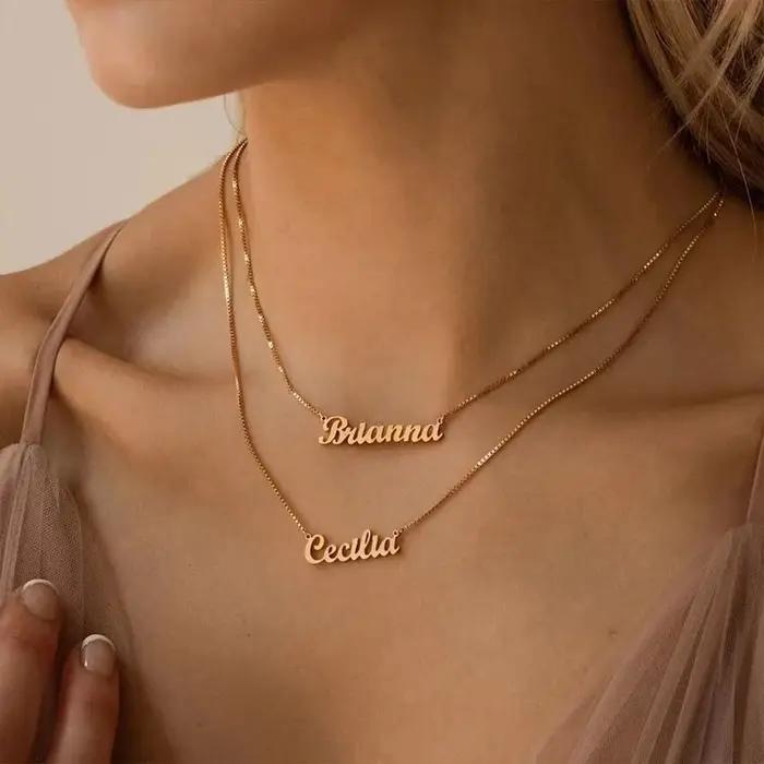 Chaîne de boîte personnalisée en acier inoxydable avec pendentif en forme de cœur et nom gravé pour femmes sorties nocturnes occasions spéciales