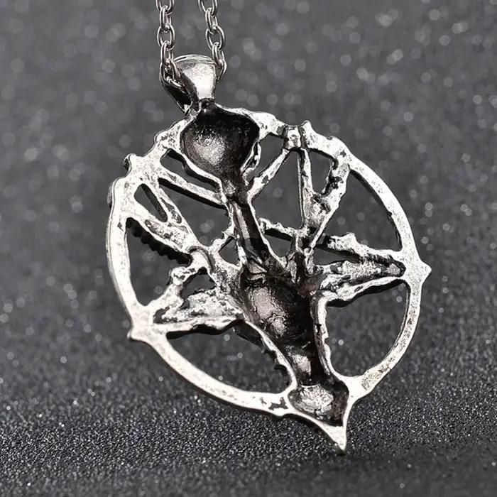 Collier pendentif tête de chèvre Baphomet en bijouterie gothique avec pentagramme inversé et sigil pour hommes occasions spéciales et culture gothique