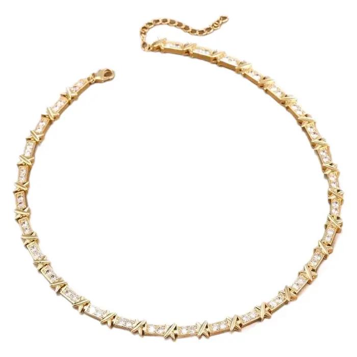 Collier en zirconium bicolore en forme de T avec lettre X pour femme, élégant et polyvalent pour diverses occasions et cadeaux d'exception