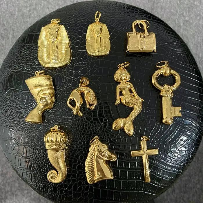 Pendentif plaqué or de luxe avec chaîne, bijou hip hop rock pour femmes et hommes, cadeau pour occasions spéciales
