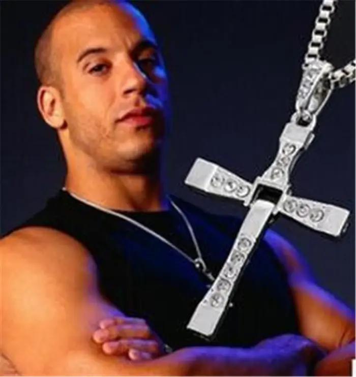 Colliers et pendentifs pour hommes
