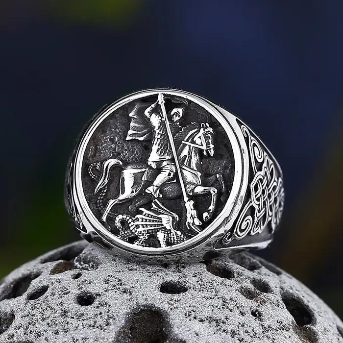 Bague en acier inoxydable 316L design spécial chevalier mode chic fantaisie cadeau halloween bijoux nouvelle collection 2022 hommes