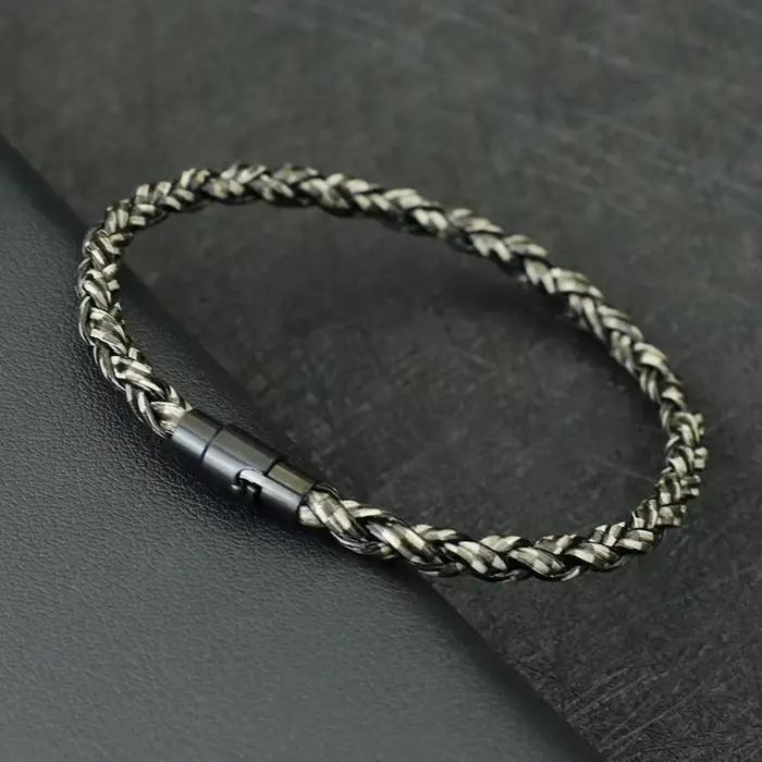 Nouveaux hommes Bracelet en cuir Double sécurité aimant boucle à la main tressé Bracelet Bracelet ac