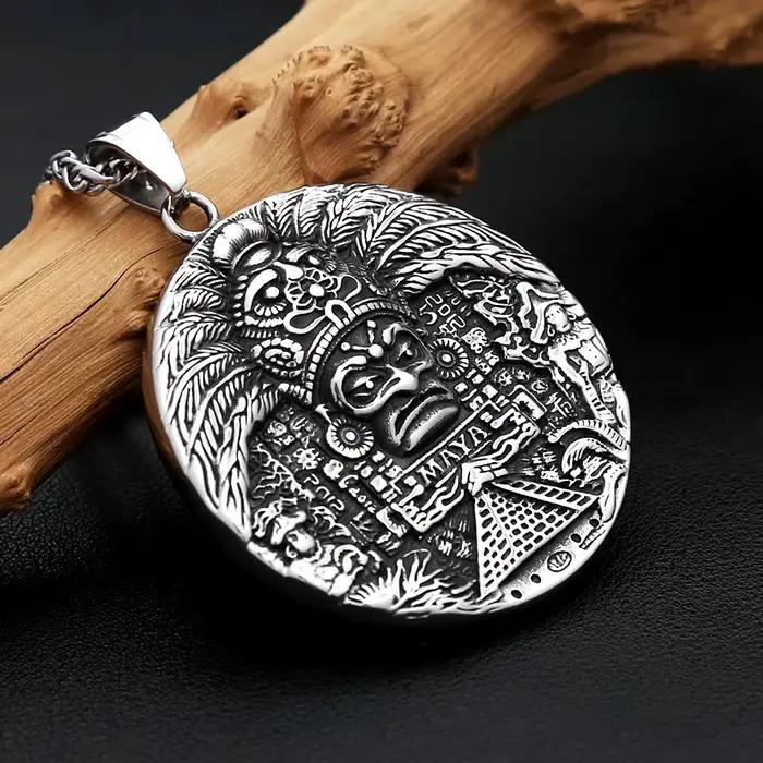 Collier rétro en acier inoxydable avec motif tribal maya et calendrier aztèque pour homme et femme occasions spéciales anniversaire mariage et fêtes
