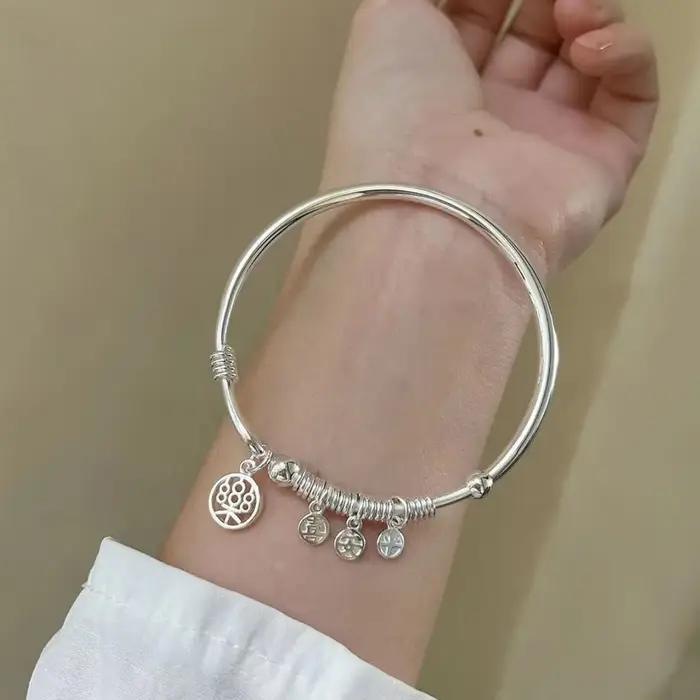 Bracelet de bénédiction irrégulier en argent regardé 925