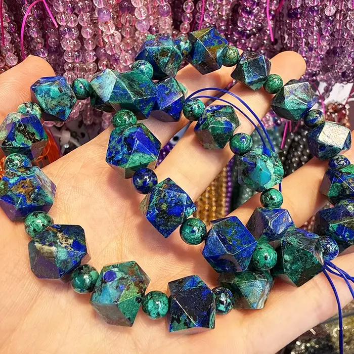 Bracelets et colliers en perles octogonales facettées en azurite bleue naturelle de qualité AAA d'Afrique du Sud pour