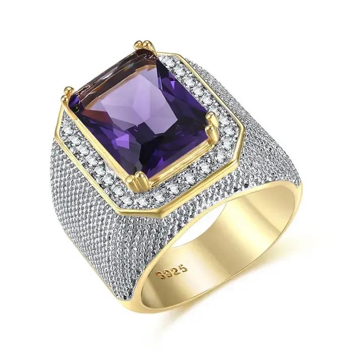 Bague en or 18 carats sertie de zirconium blanc carrée pour hommes styles modernes et classiques pour occasions spéciales et cadeaux festifs
